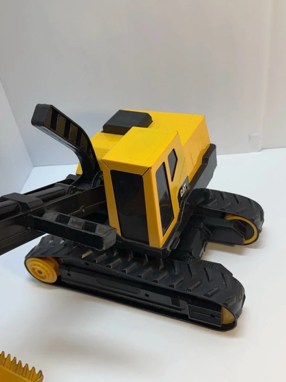 Bruder cat excavator